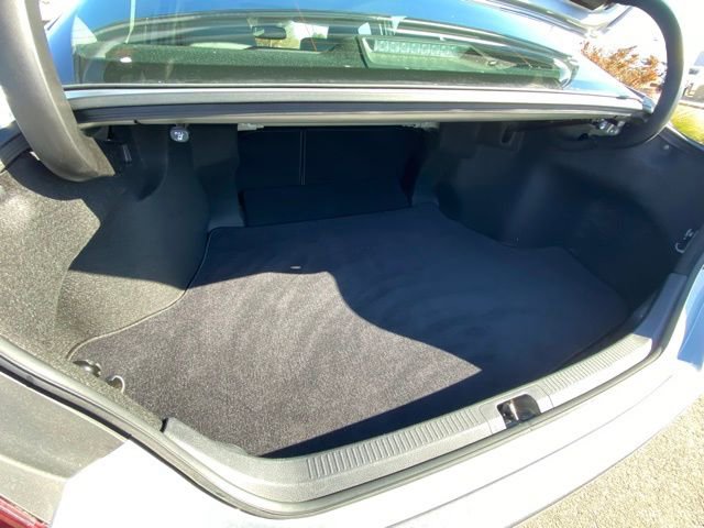 Used 2021 Toyota Camry XLE image 18