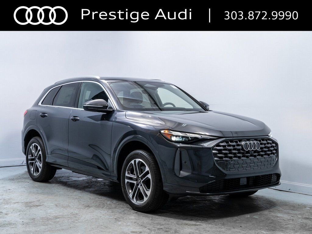 Used 2025 Audi Q5 Premium w/ Convenience Package image 9