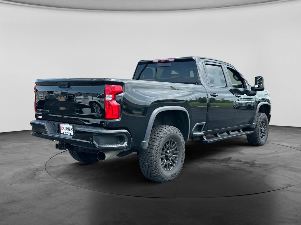Used 2024 Chevrolet Silverado 2500 ZR2 w/ Technology Package AWD/4WD image 9