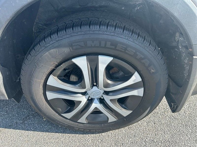 Used 2016 Toyota RAV4 LE image 11