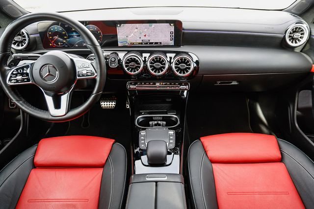 Used 2023 Mercedes-Benz CLA 250 4MATIC image 10
