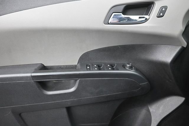 Used 2015 Chevrolet Sonic LT FWD image 23