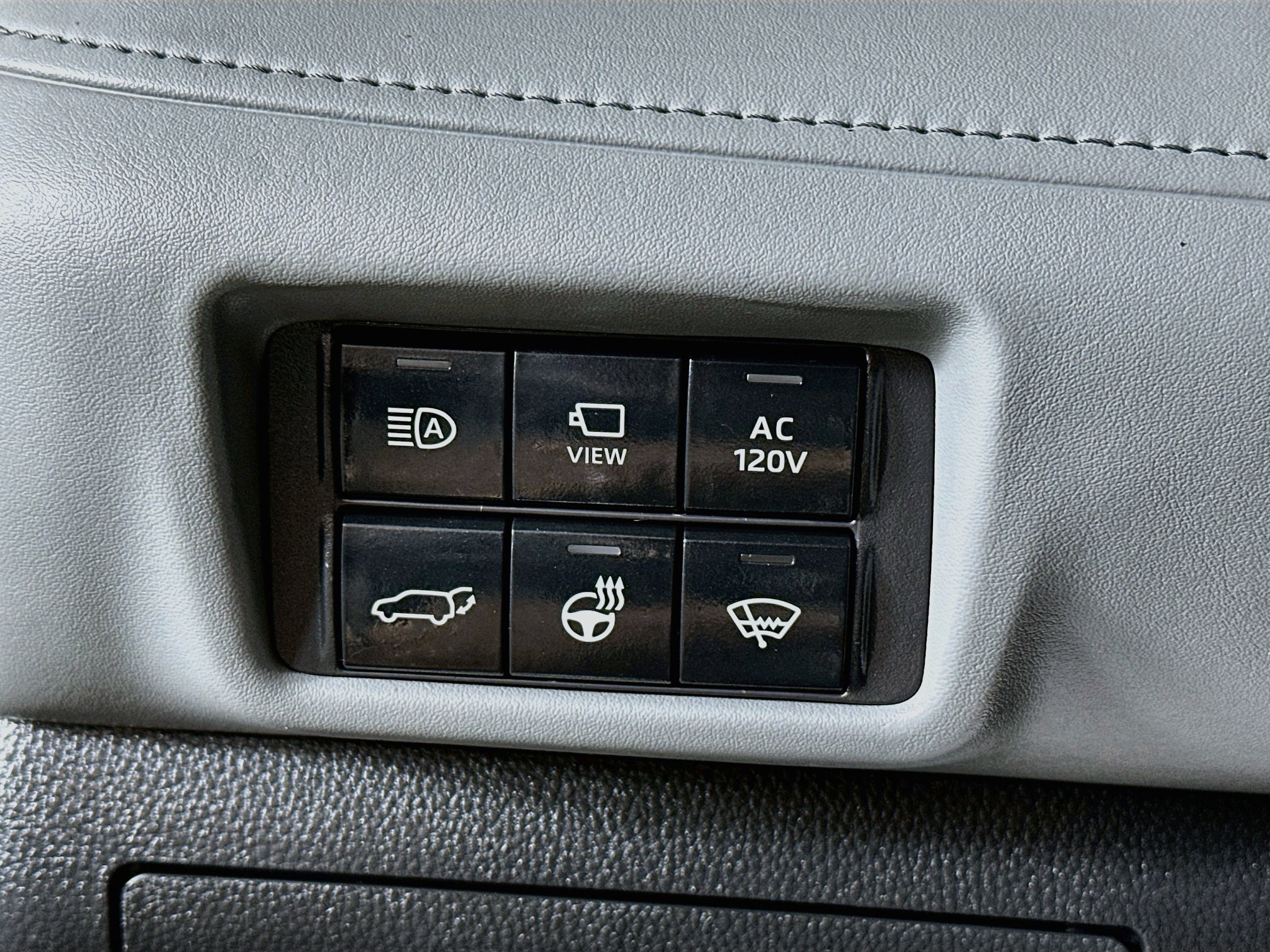 Used 2022 Toyota Highlander Platinum AWD/4WD image 10