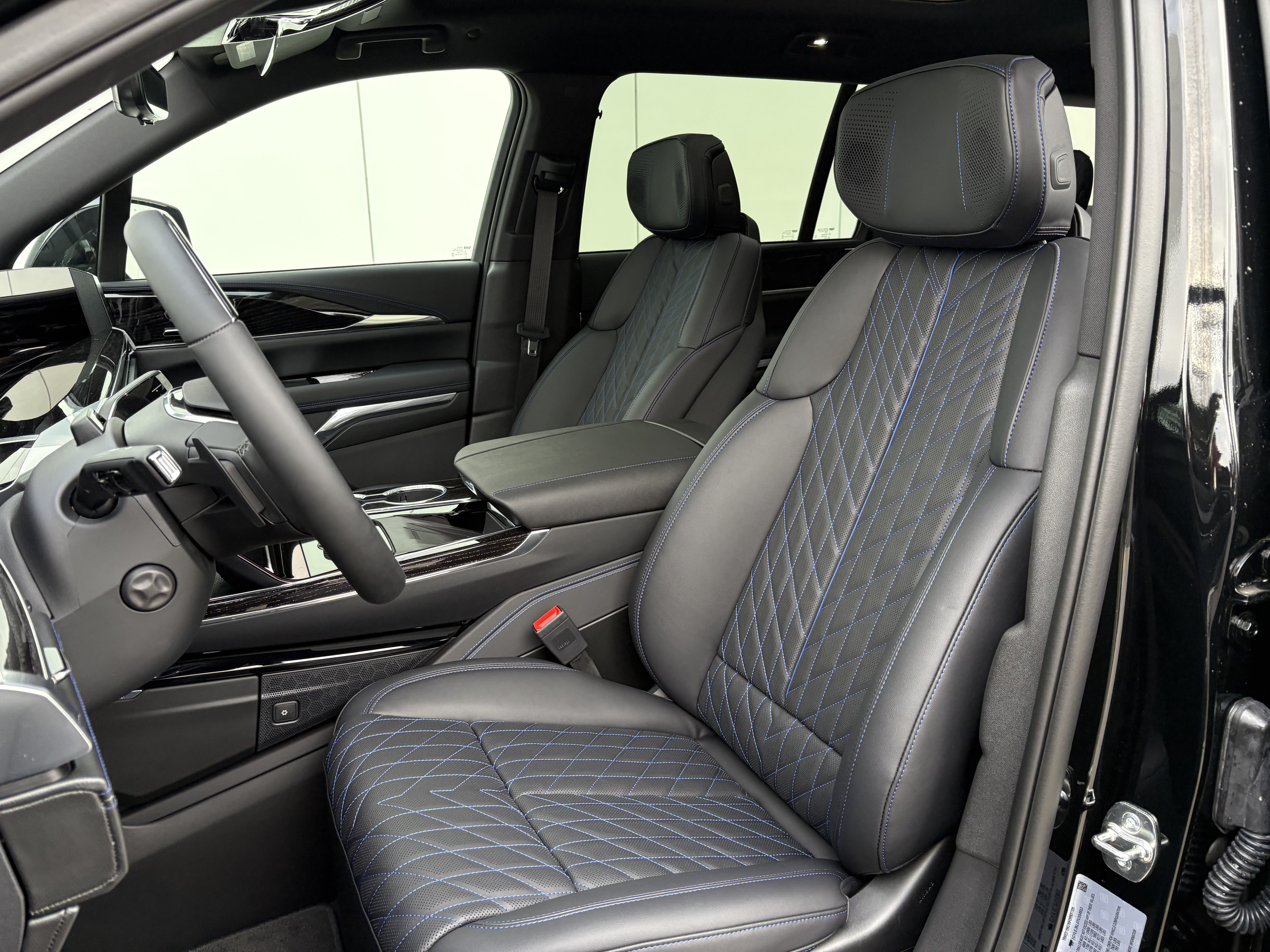 New 2026 Cadillac Escalade IQL Luxury AWD/4WD image 14