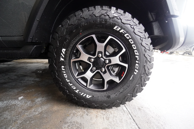 Used 2023 Jeep Wrangler Unlimited Rubicon AWD/4WD image 39