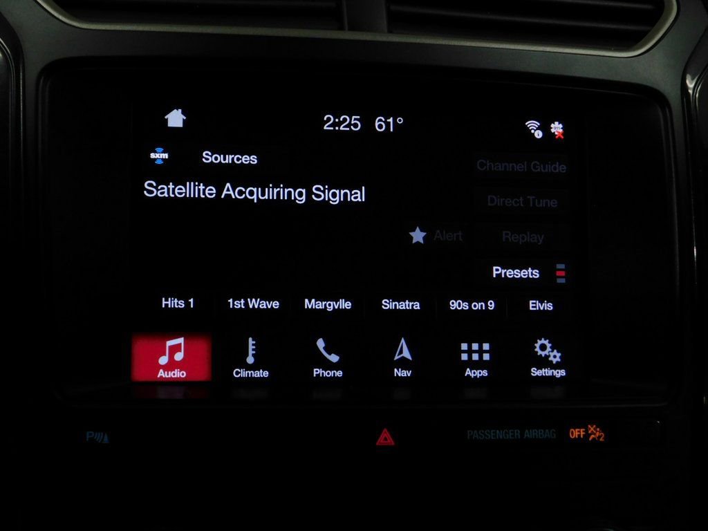 Used 2019 Ford Explorer XLT w/ XLT Desert Copper Package AWD/4WD image 57
