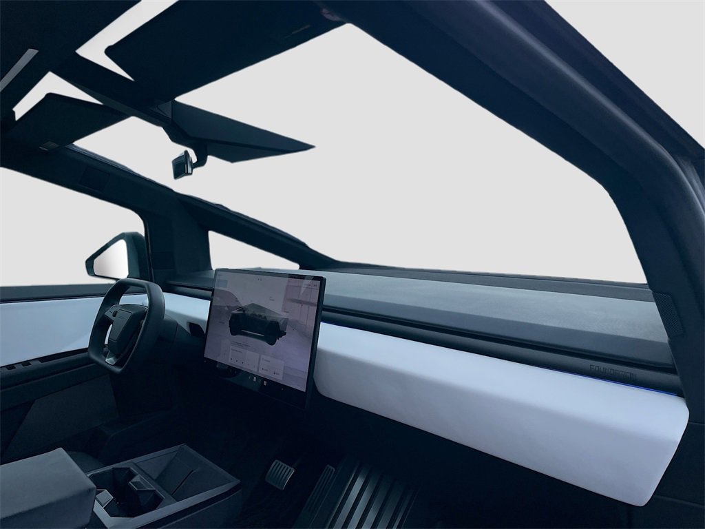 Used 2024 Tesla Cybertruck AWD Crew Cab image 21