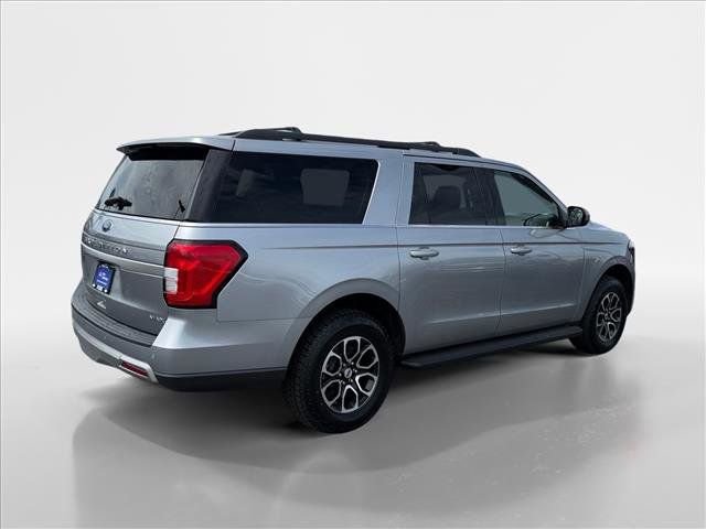 Used 2024 Ford Expedition Max XLT AWD/4WD image 4