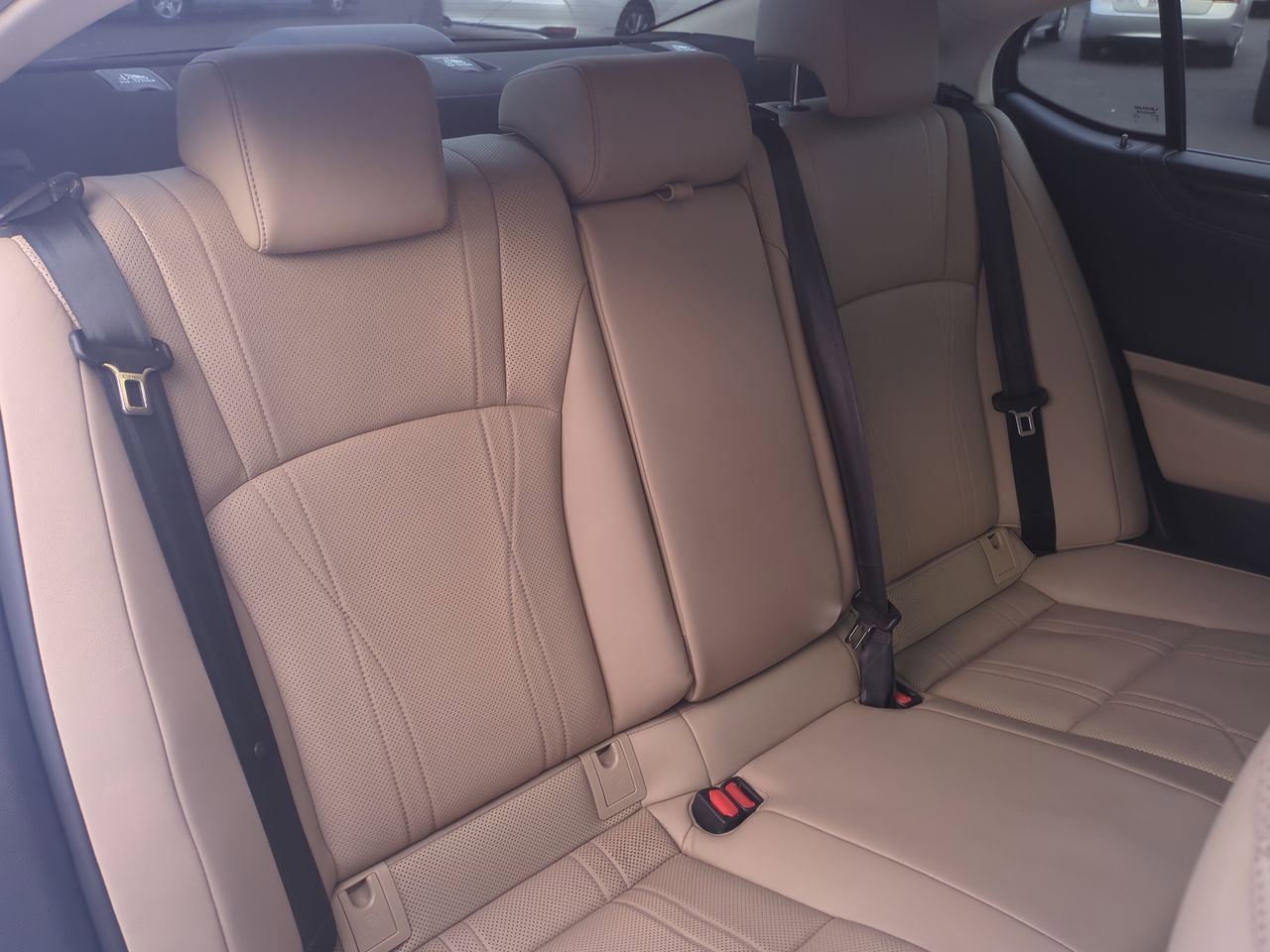 Used 2019 Lexus ES 300h w/ Luxury Package image 34