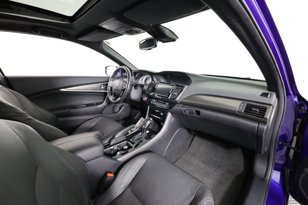 Used 2017 Honda Accord EX-L image 16