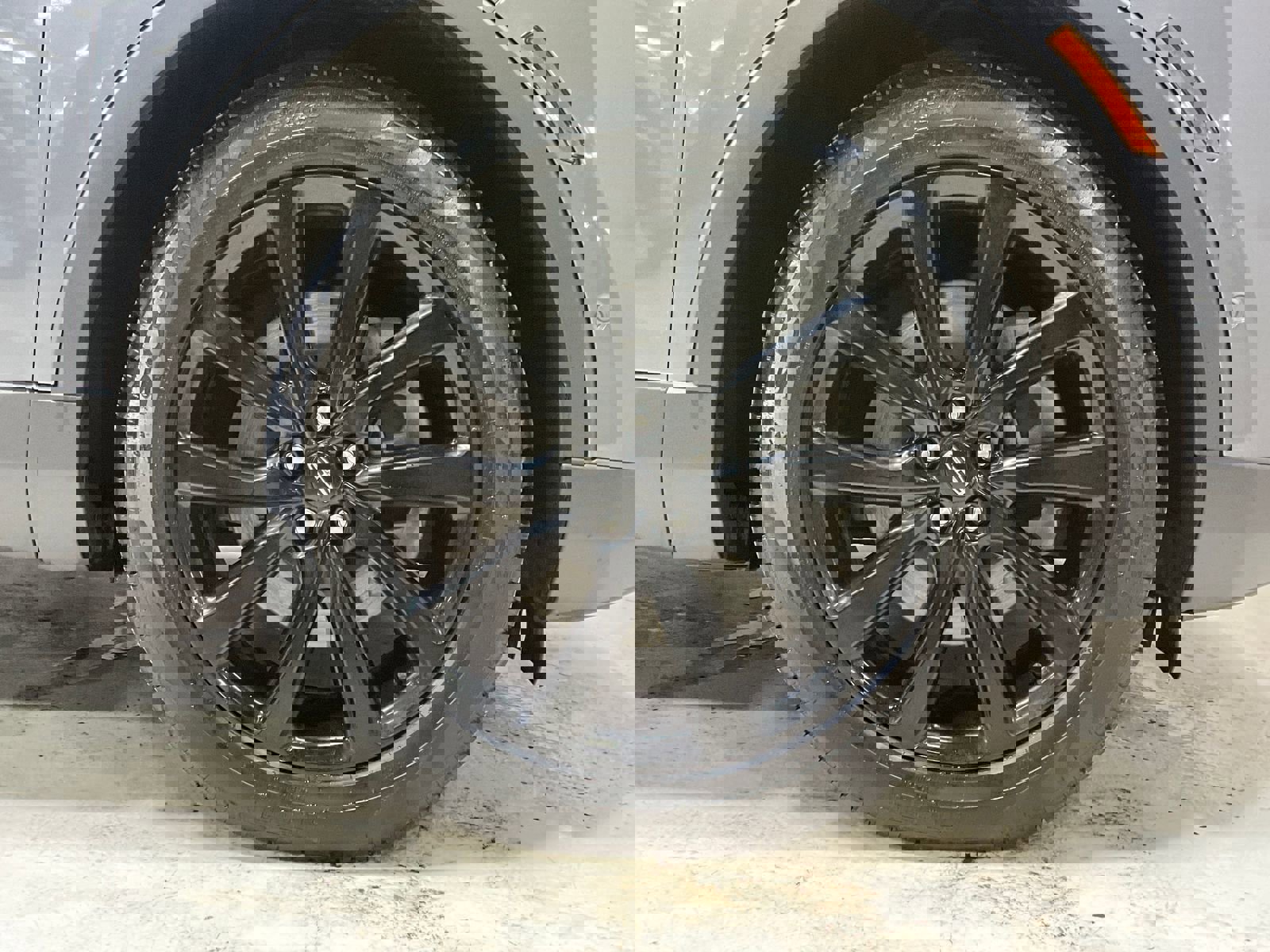 Used 2021 Lincoln Nautilus Reserve w/ Equipment Group 201A image 10