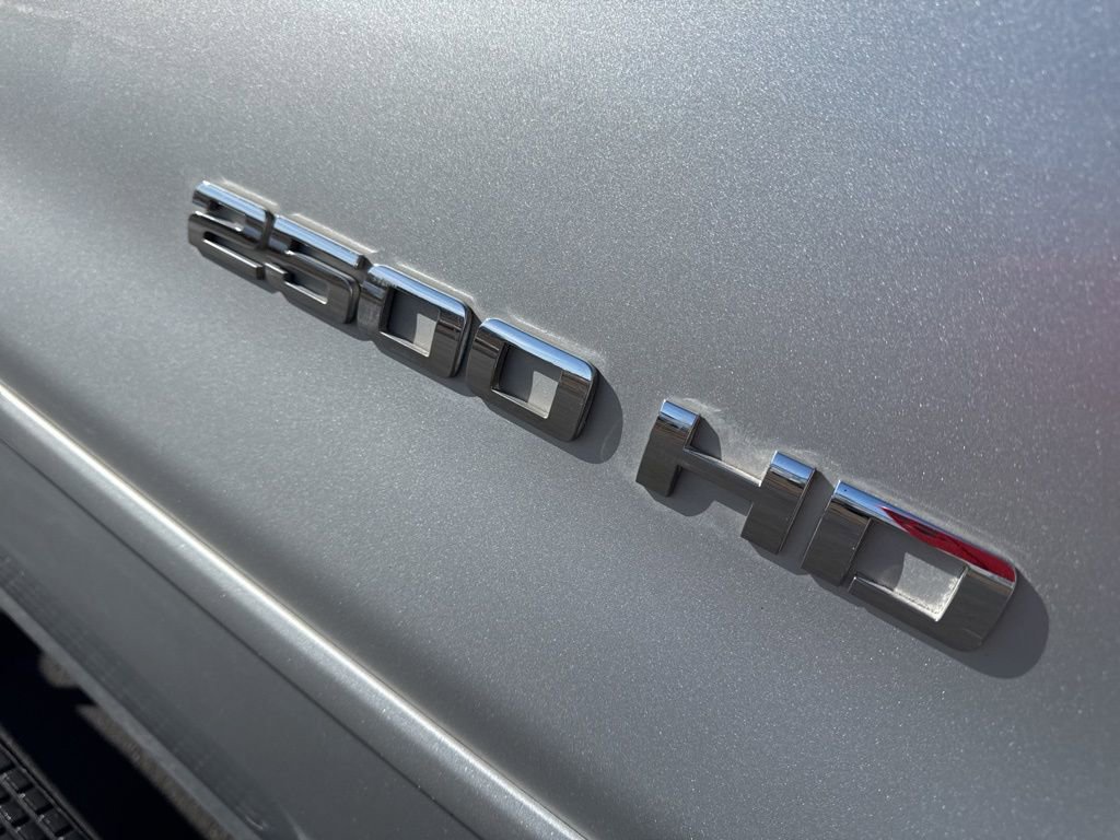 Used 2015 Chevrolet Silverado 2500 LT image 8