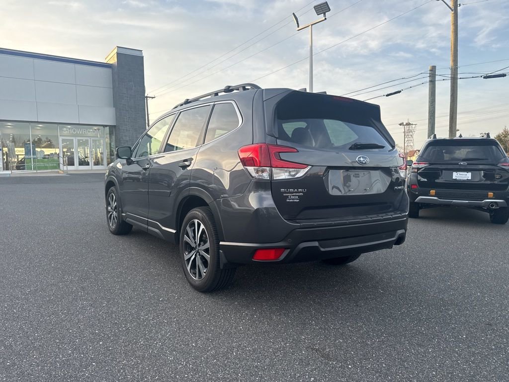 Used 2023 Subaru Forester Limited image 9