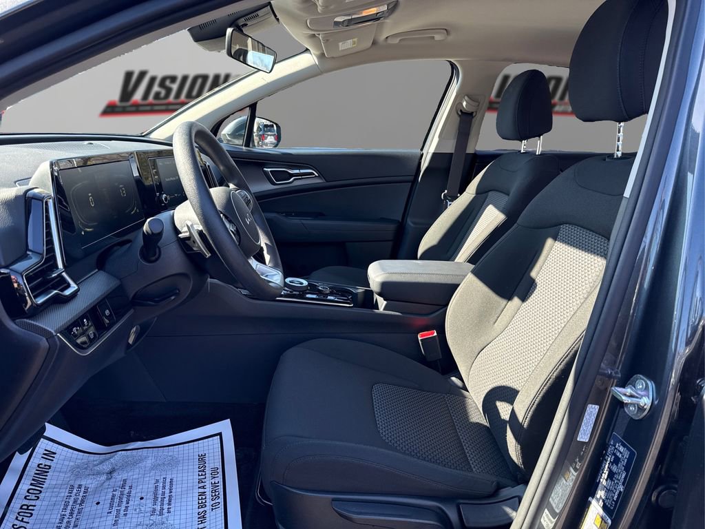 Certified 2025 Kia Sportage LX image 9