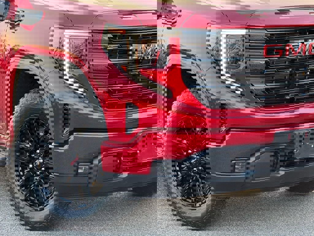 Used 2023 GMC Sierra 1500 Elevation image 12