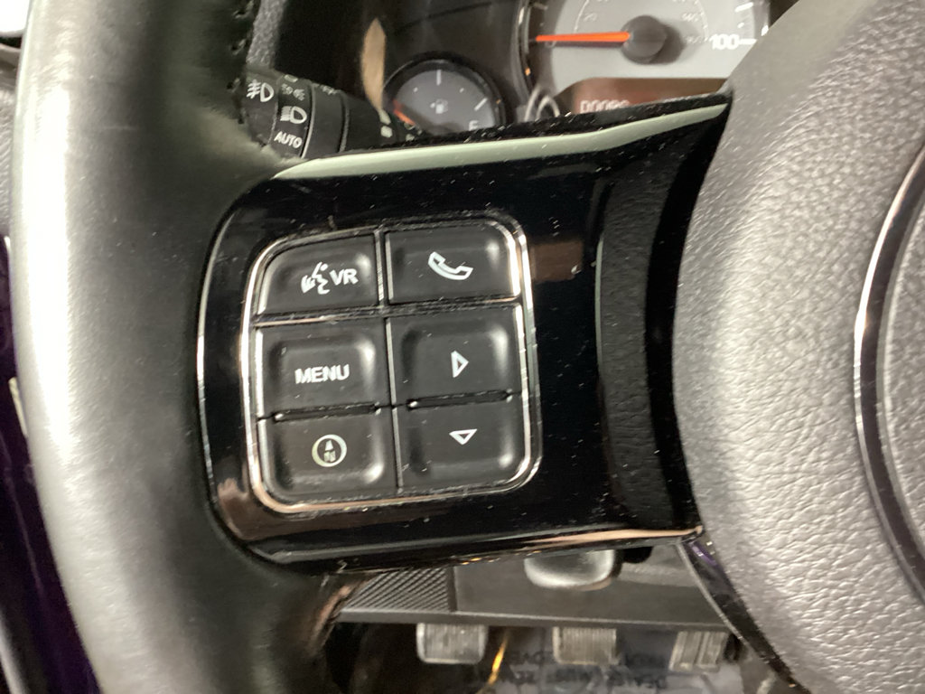 Used 2016 Jeep Wrangler Sahara AWD/4WD image 18