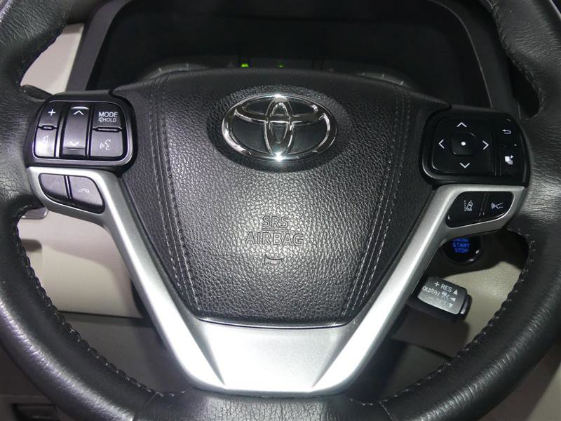 Used 2018 Toyota Sienna XLE Premium AWD/4WD image 31