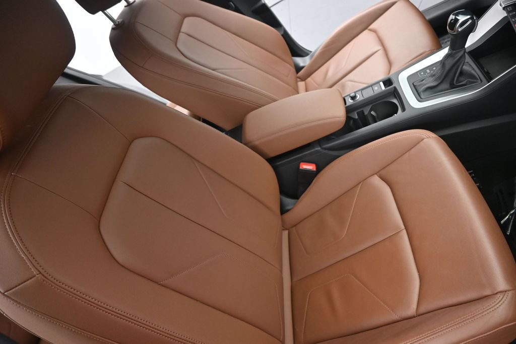 Used 2025 Audi Q3 2.0T Premium AWD/4WD image 11