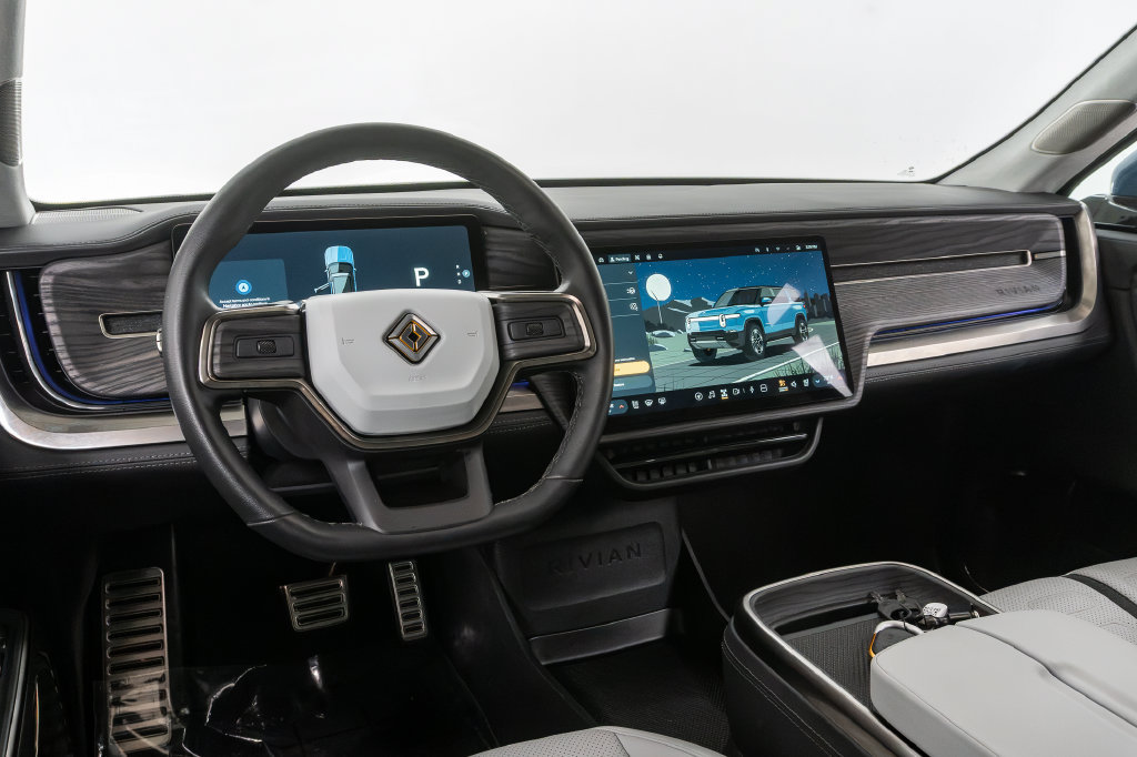 Used 2023 Rivian R1S Adventure Quad AWD/4WD image 7