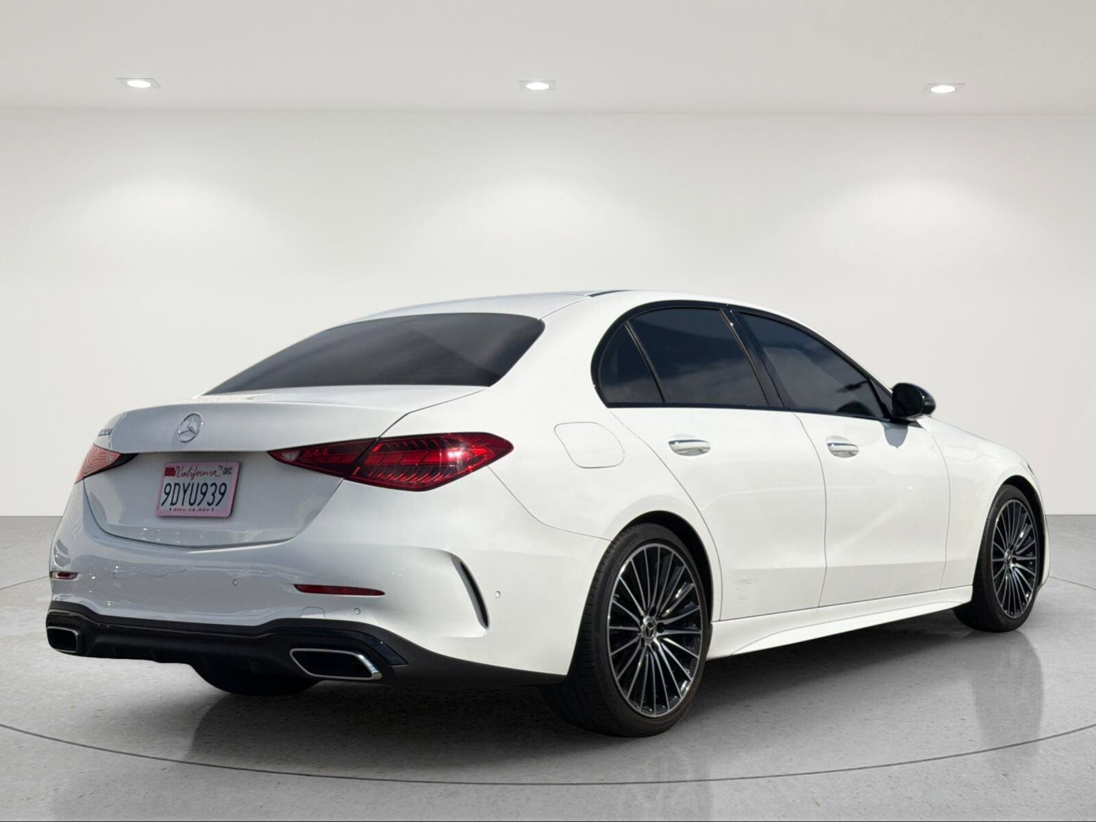 Used 2023 Mercedes-Benz C 300 Sedan image 4