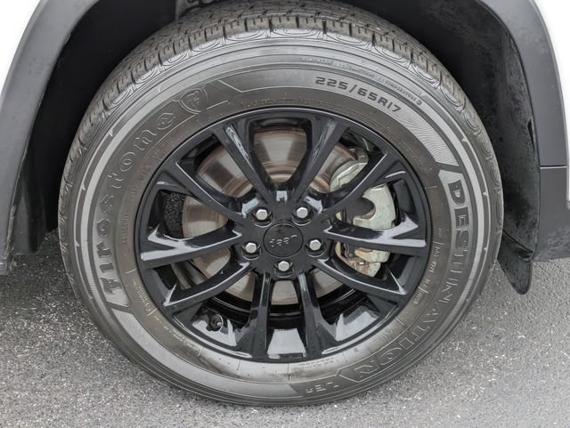 Certified 2023 Jeep Cherokee Altitude Lux AWD/4WD image 8