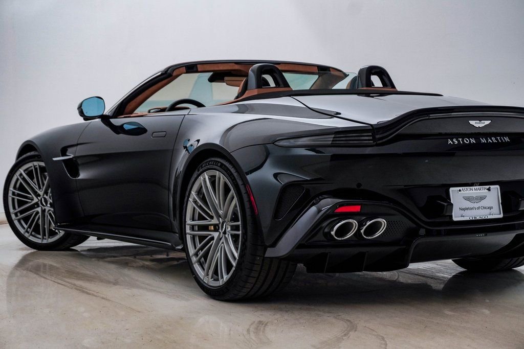 New 2026 Aston Martin V8 Vantage Roadster image 12