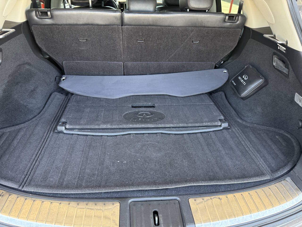 Used 2009 INFINITI FX35 2WD w/ Deluxe Touring Pkg image 21