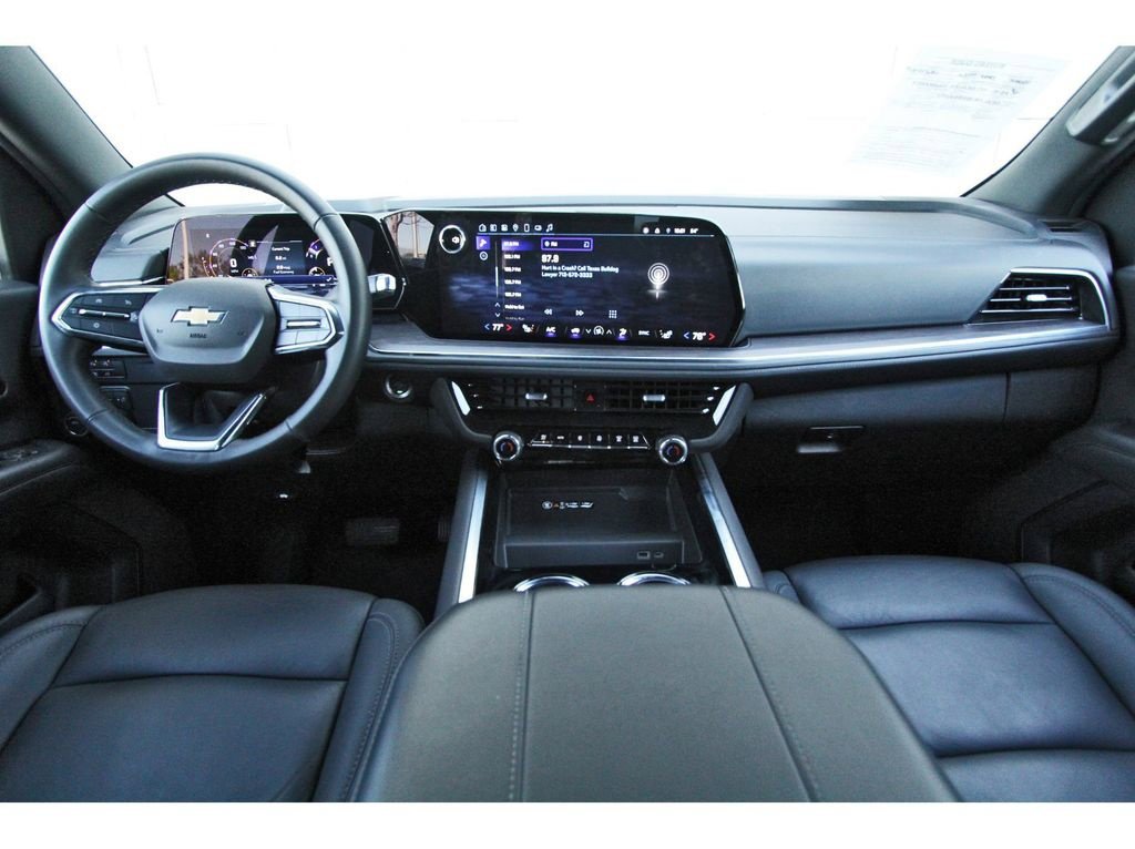 Used 2025 Chevrolet Tahoe LT image 9