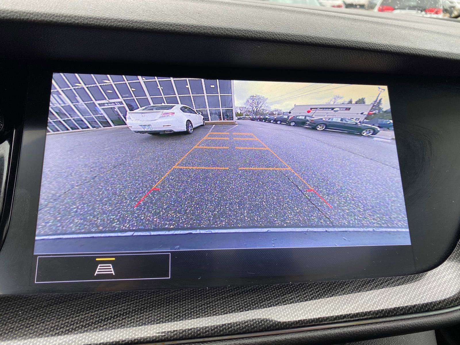 Used 2021 Buick Envision Essence image 13