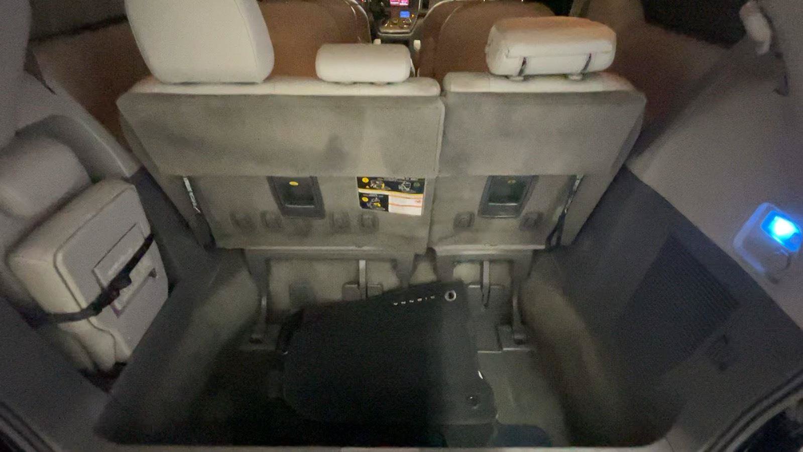 Used 2018 Toyota Sienna XLE FWD image 21