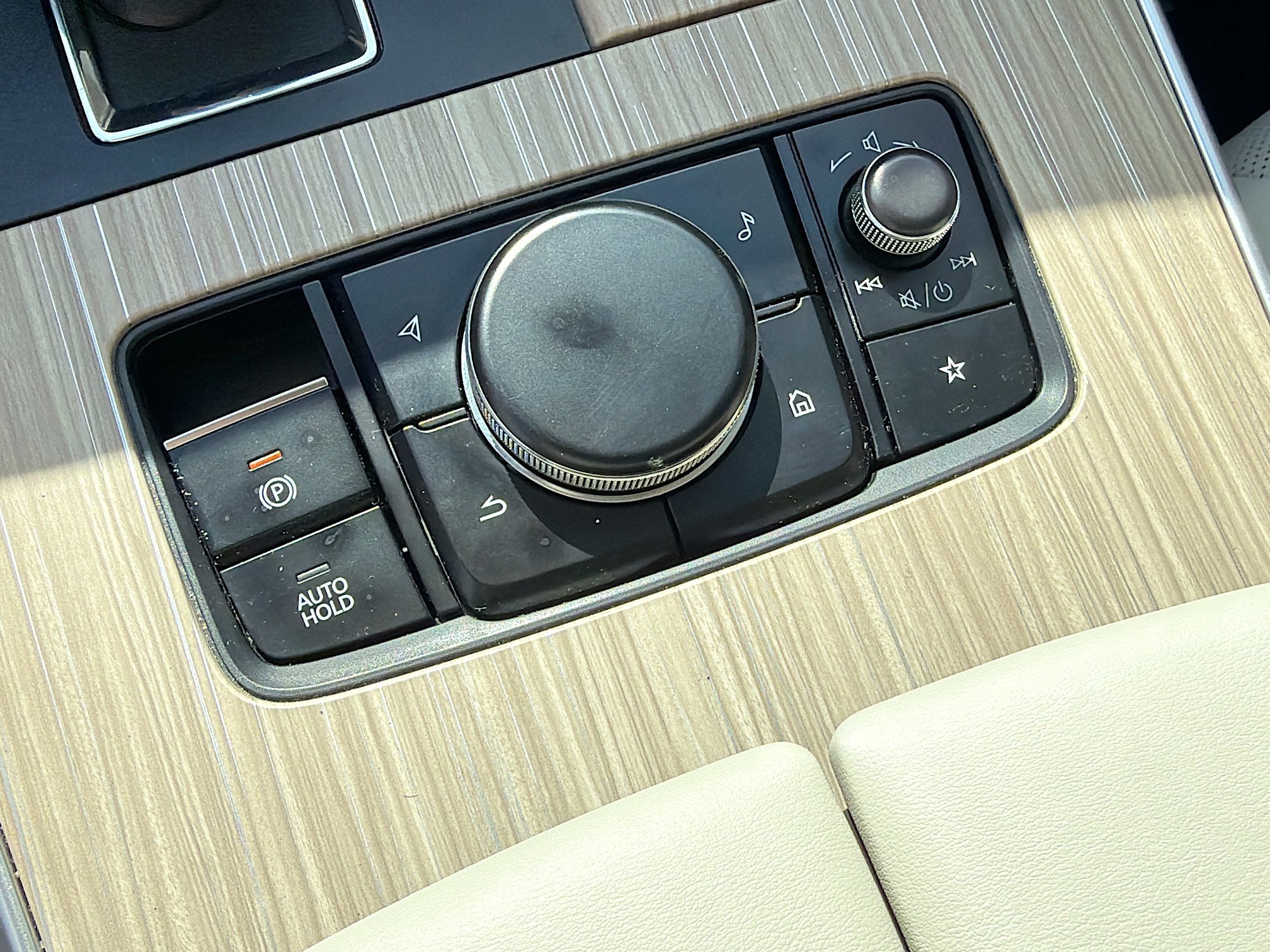 Used 2024 MAZDA CX-90 Plug-In Hybrid w/ Premium Plus image 30