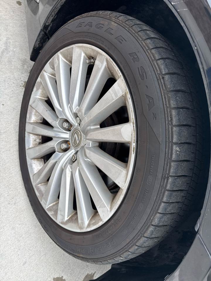 Used 2013 Lexus LS 460 AWD w/ Comfort Pkg image 18