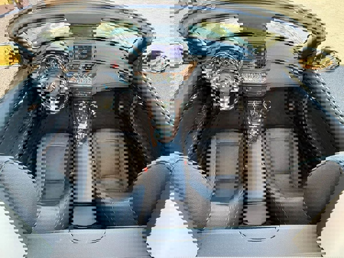 Used 2012 BMW Z4 sDrive35i image 46