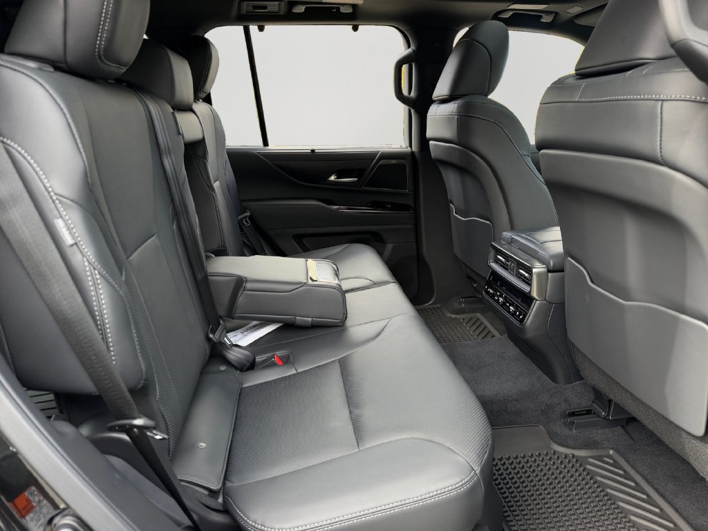 New 2026 Lexus LX 600 4WD w/ Appearance Package image 8