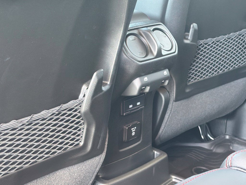 New 2027 Jeep Wrangler Unlimited Rubicon AWD/4WD image 19