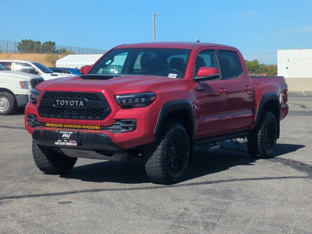 Used 2017 Toyota Tacoma TRD Pro AWD/4WD image 4