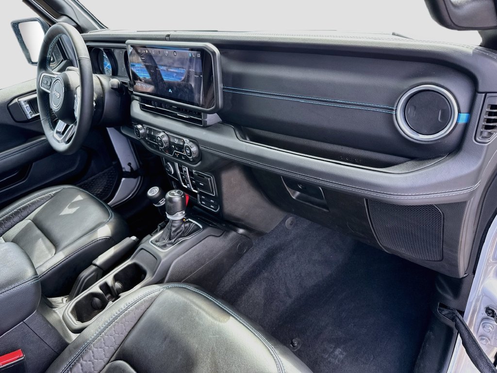 Used 2024 Jeep Wrangler High Altitude AWD/4WD image 34