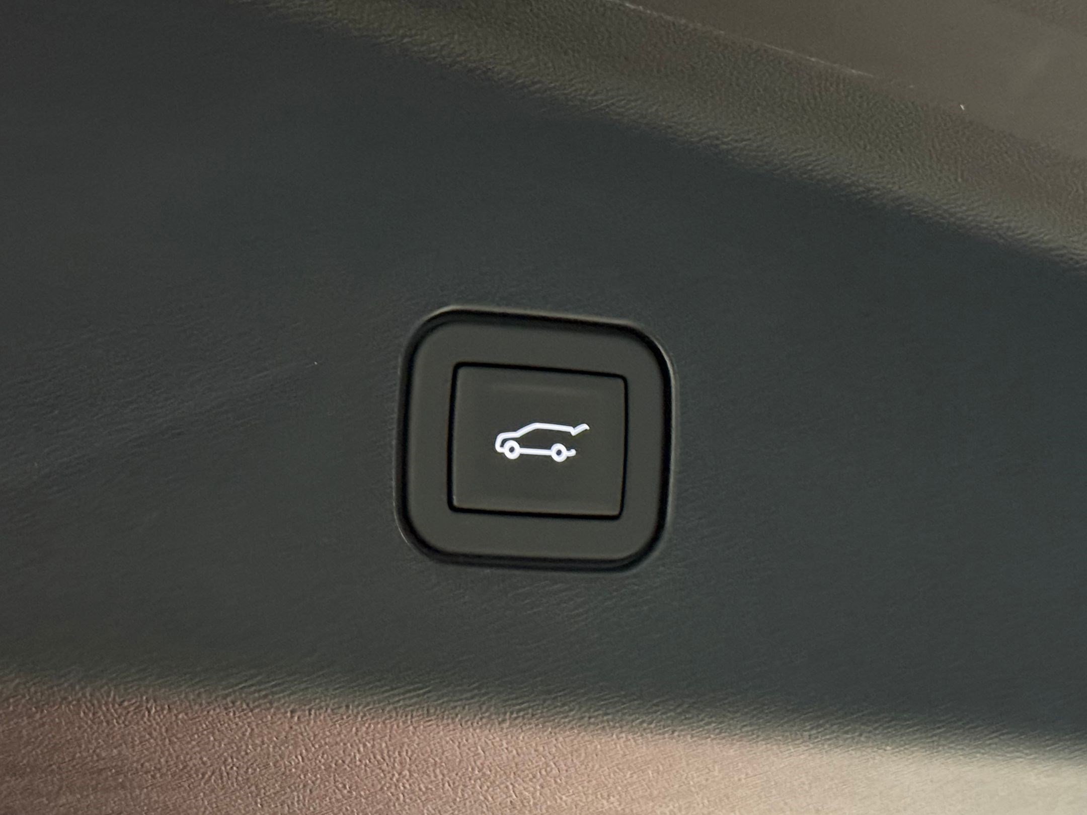 New 2026 Cadillac Vistiq Luxury w/ LPO, Floor Liner Package image 49