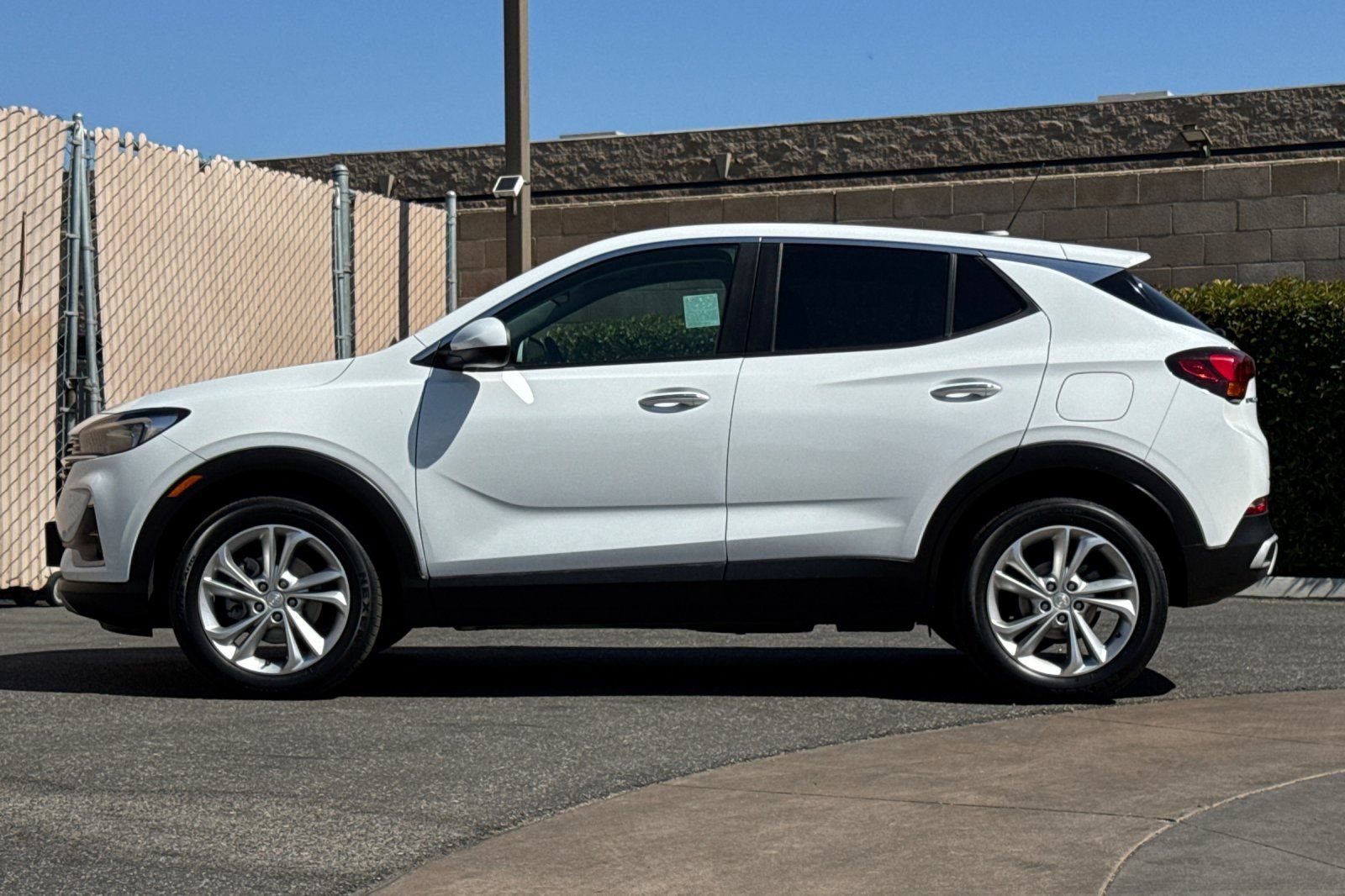 Certified 2023 Buick Encore GX Preferred w/ Cold Weather Comfort Package FWD image 7