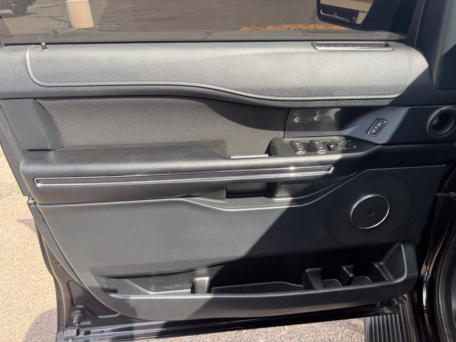 Used 2020 Ford Expedition XL AWD/4WD image 15