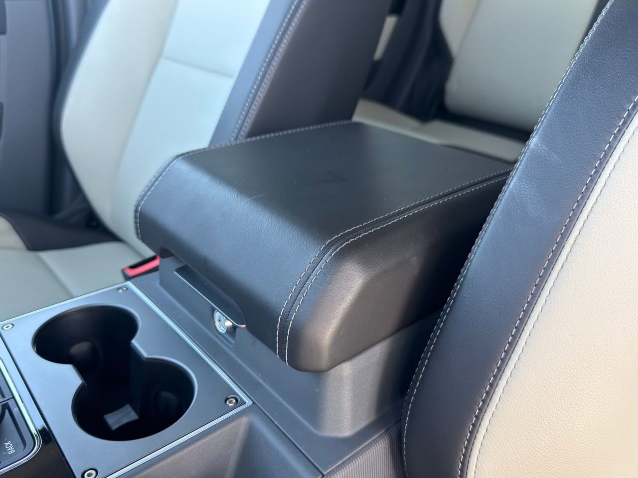 Used 2024 INEOS Grenadier Fieldmaster Edition image 18