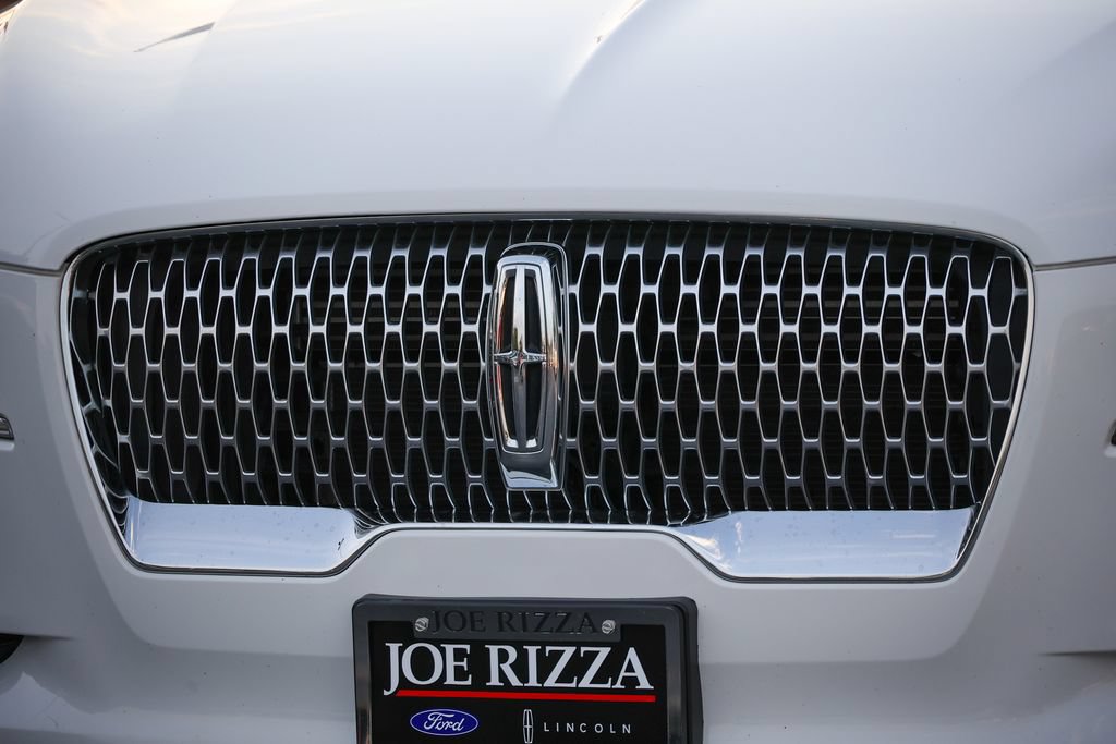 Used 2022 Lincoln Aviator AWD w/ Premium Package image 21