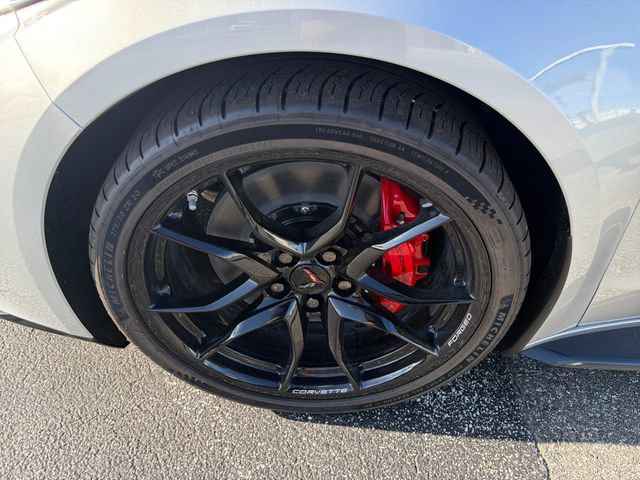 New 2027 Chevrolet Corvette Grand Sport w/ Stealth Interior Trim Package RWD image 16
