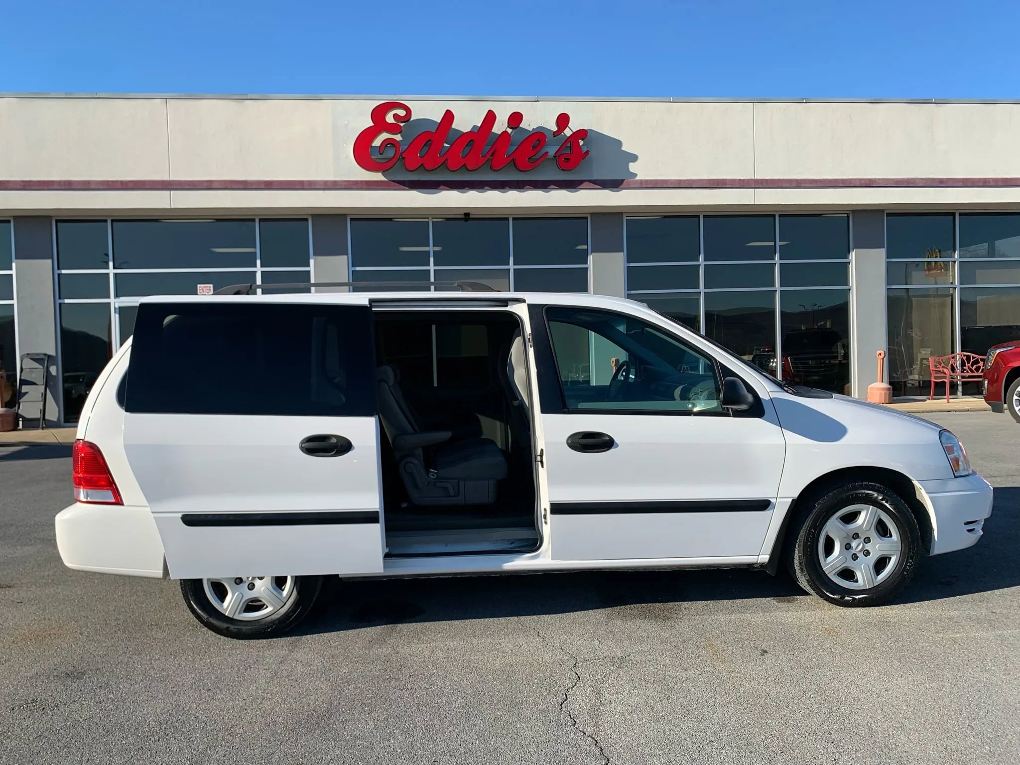 Used 2006 Ford Freestar SE image 22