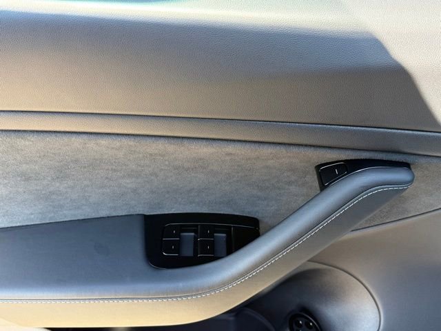 Used 2020 Tesla Model 3 Long Range image 15