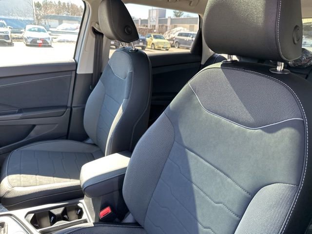 New 2026 Volkswagen Taos SE AWD/4WD image 11