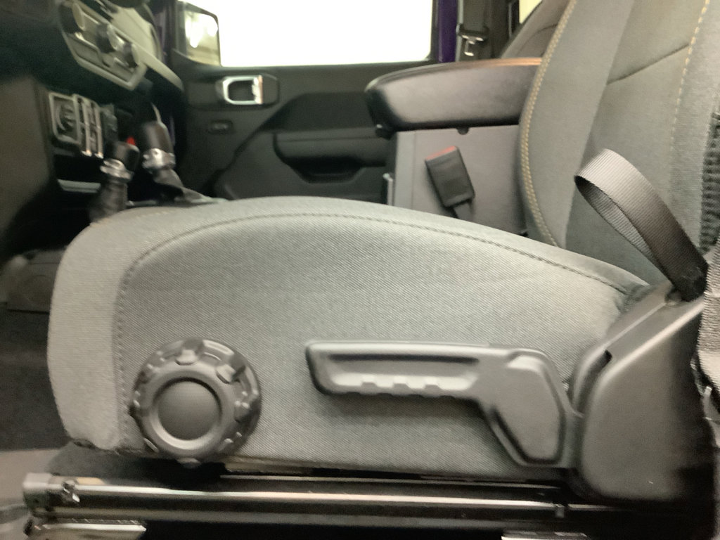 New 2026 Jeep Gladiator Sport AWD/4WD image 14
