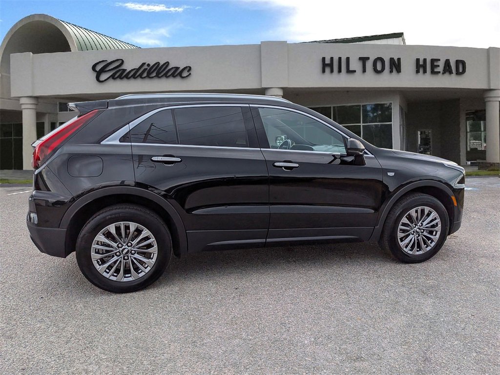 Certified 2025 Cadillac XT4 Premium Luxury image 7