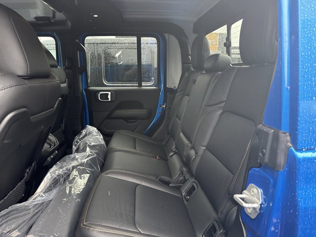 New 2026 Jeep Gladiator Sport AWD/4WD image 19
