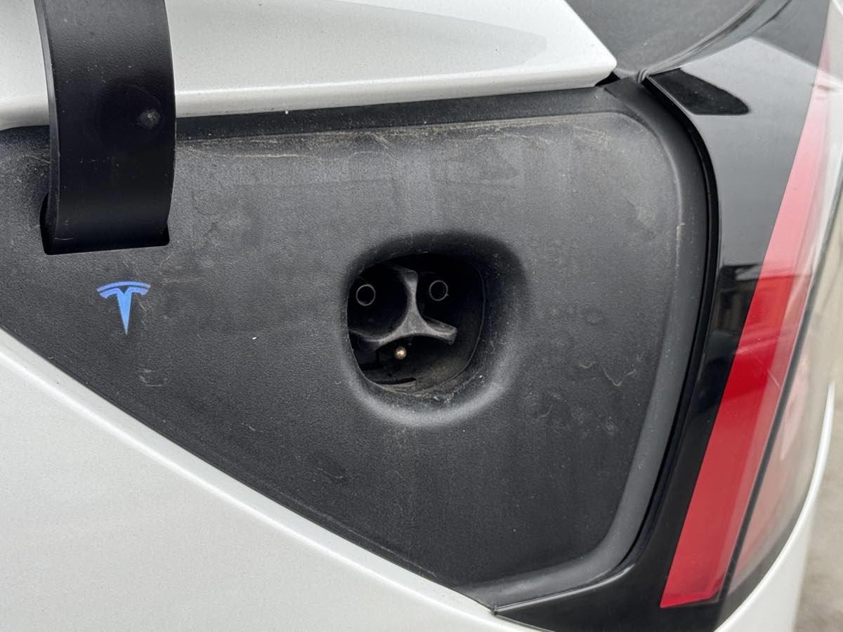 Used 2021 Tesla Model Y Long Range AWD/4WD image 10